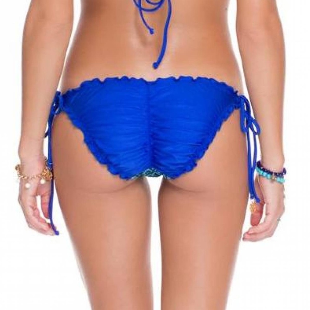 Lulu Fama wavey bikini bottom in blue | Medium
